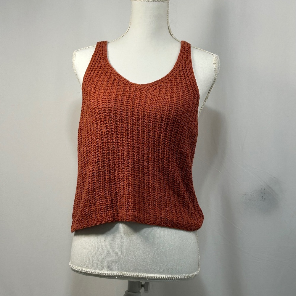 Moon & Madison Rust Orange Knit Tank Top V Neck Cropped Casual‎ Womens L